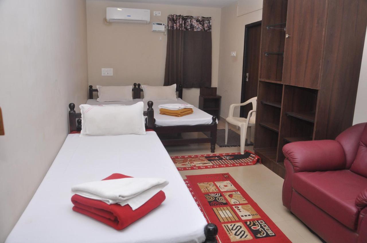 Hotel Temple City Papanasam Екстериор снимка