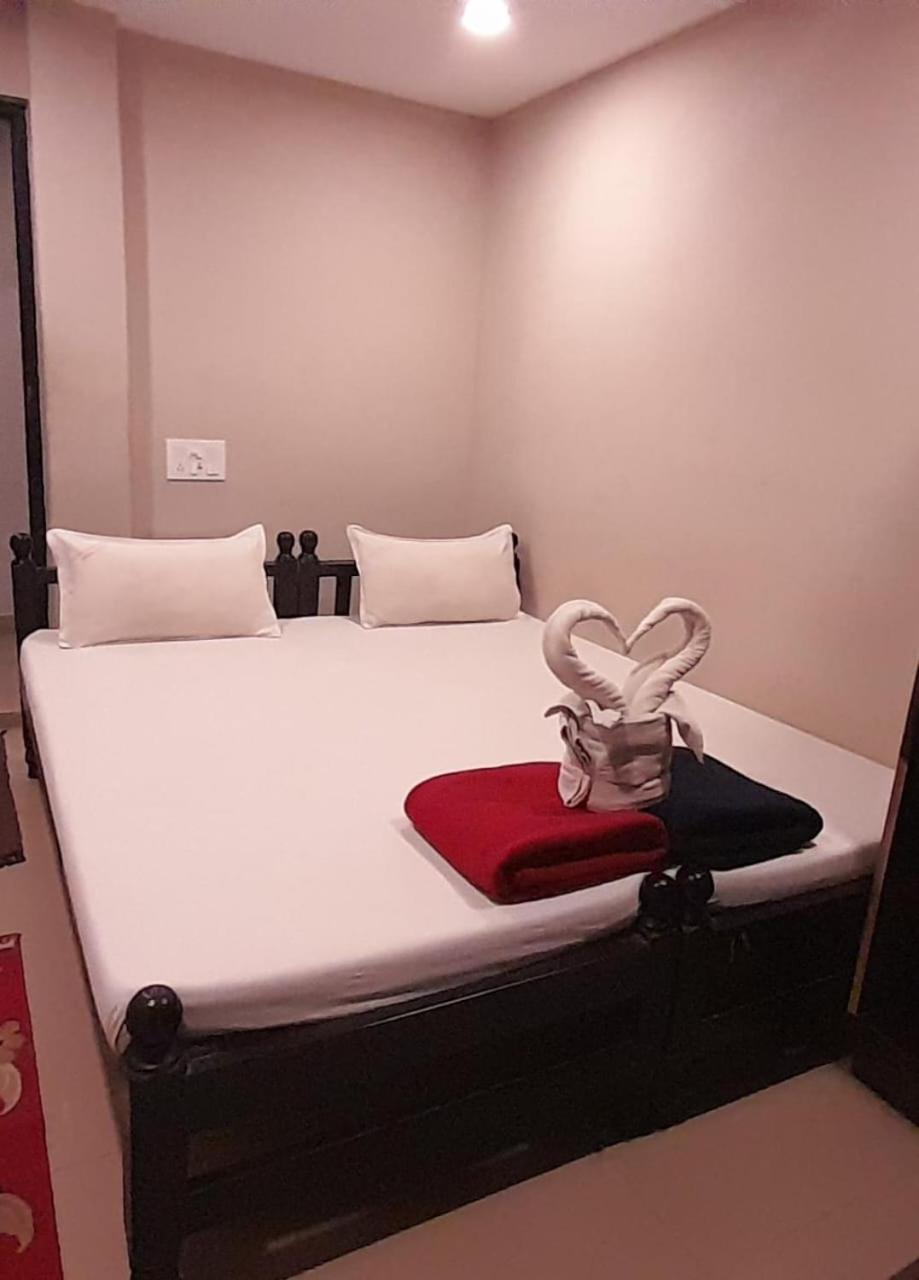 Hotel Temple City Papanasam Екстериор снимка